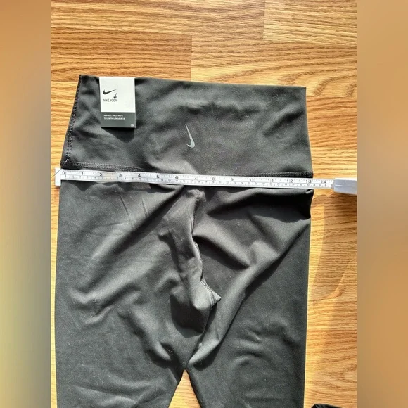 NIKE Dri-Fit Yoga High-Waisted 7/8  Leggings Size M Black - Picture 7 of 8